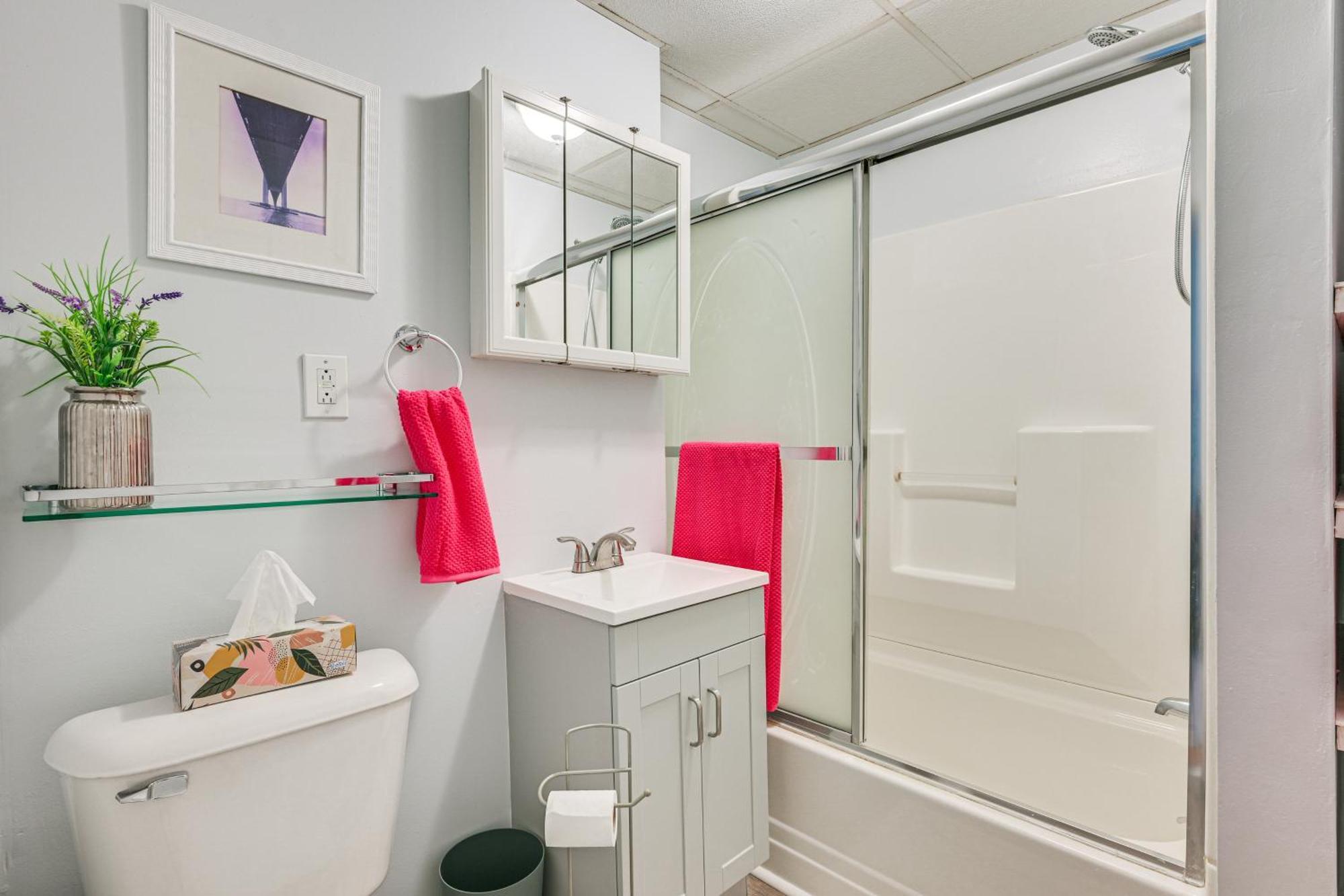 Medford Apartment Rental, 5 Mi To Downtown Boston ภายนอก รูปภาพ